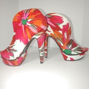 Michael Antonio Floral Heels